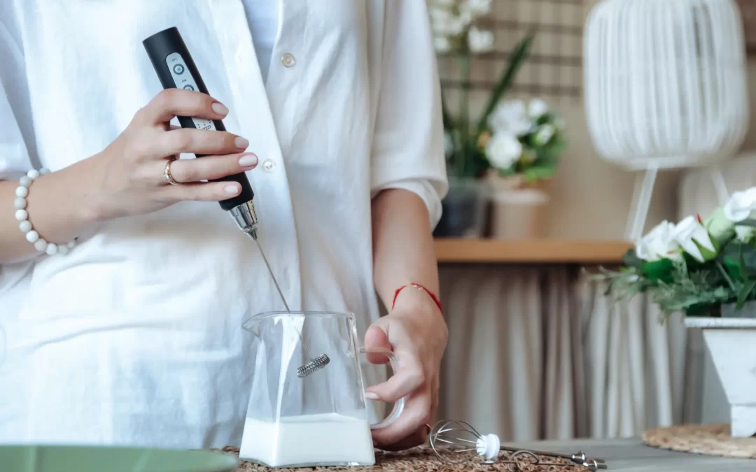 Mousseur à lait : comment l’utiliser ? Mode d’emploi